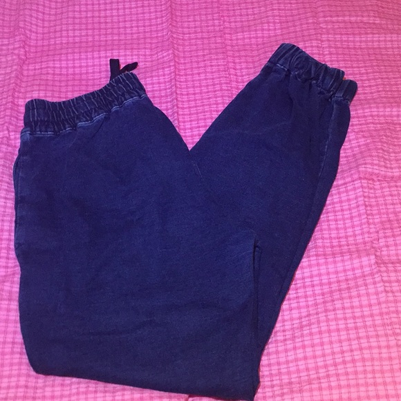 Levi pants - Picture 1 of 2